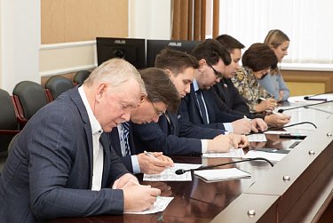 Депутаты оценили свои знания